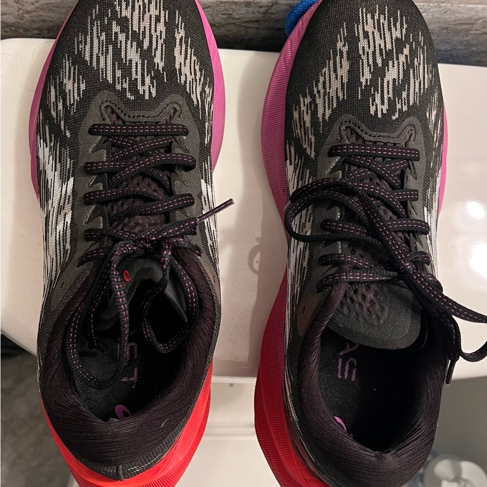 Asics Nova Blast 3 Women’s Running Sneakers